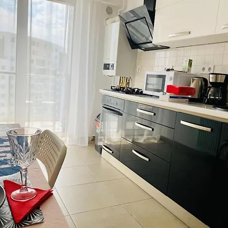 Rooftop View Studio - Granvia Apartment